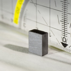 Magnete in ferrite parallelepipedo 11x8.7x4.6