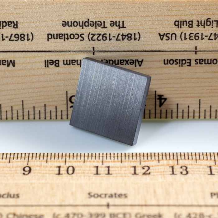 Magnete in ferrite parallelepipedo 20x20x3