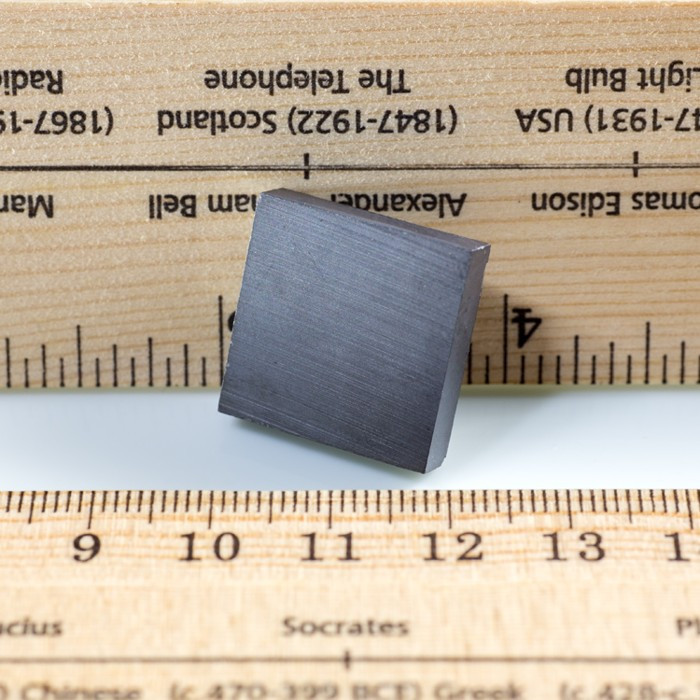 Magnete in ferrite parallelepipedo 20x20x5