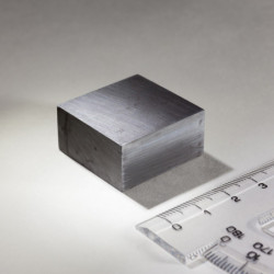 Magnete in ferrite parallelepipedo 30x30x15