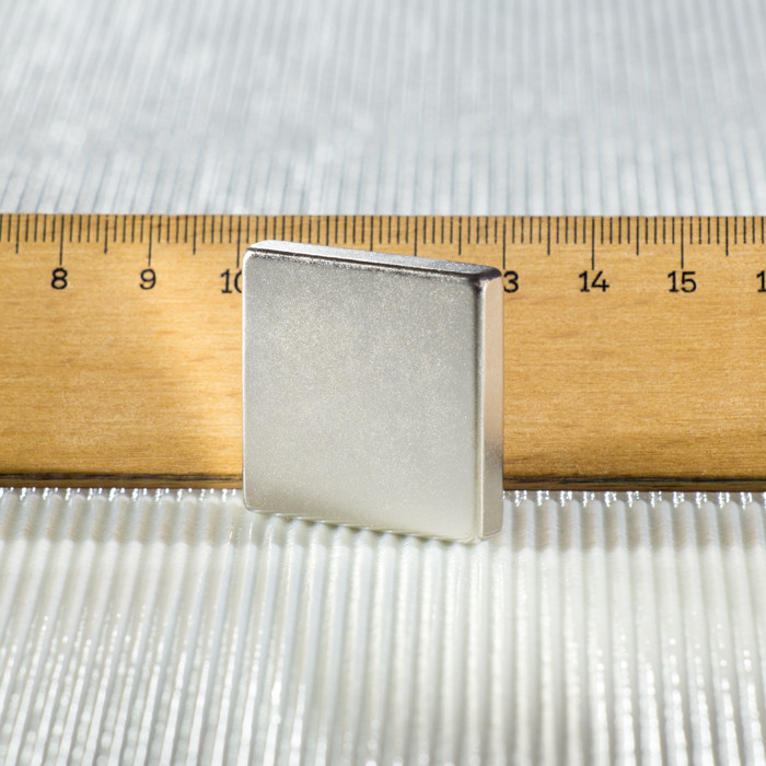Magnete al neodimio parallelepipedo 30x30x6 N 80 °C, VMM10-N50