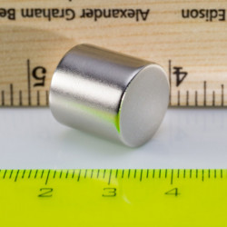 Magnete al neodimio cilindro diam.15x15 N 80 °C, VMM7-N42