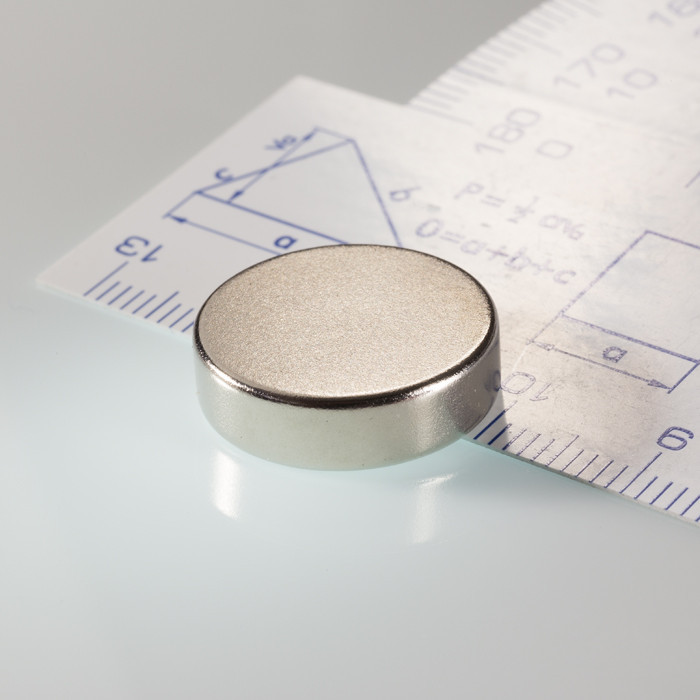 Magnete al neodimio cilindro diam.18x5 N 80 °C, VMM8
